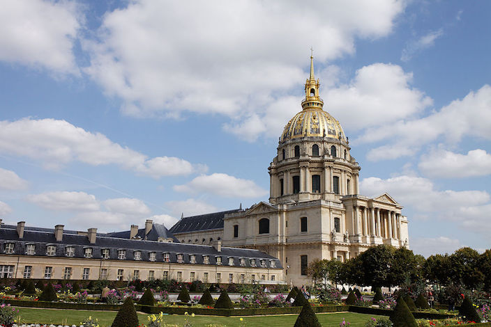 Dome of Les Invalides in Paris, (cc) Thesupermat